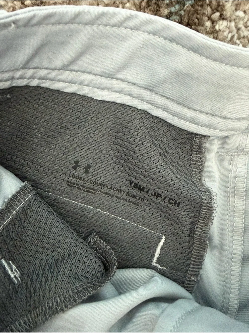 Under Armour Boys' Charcoal Tee size medium match play shorts gray size small